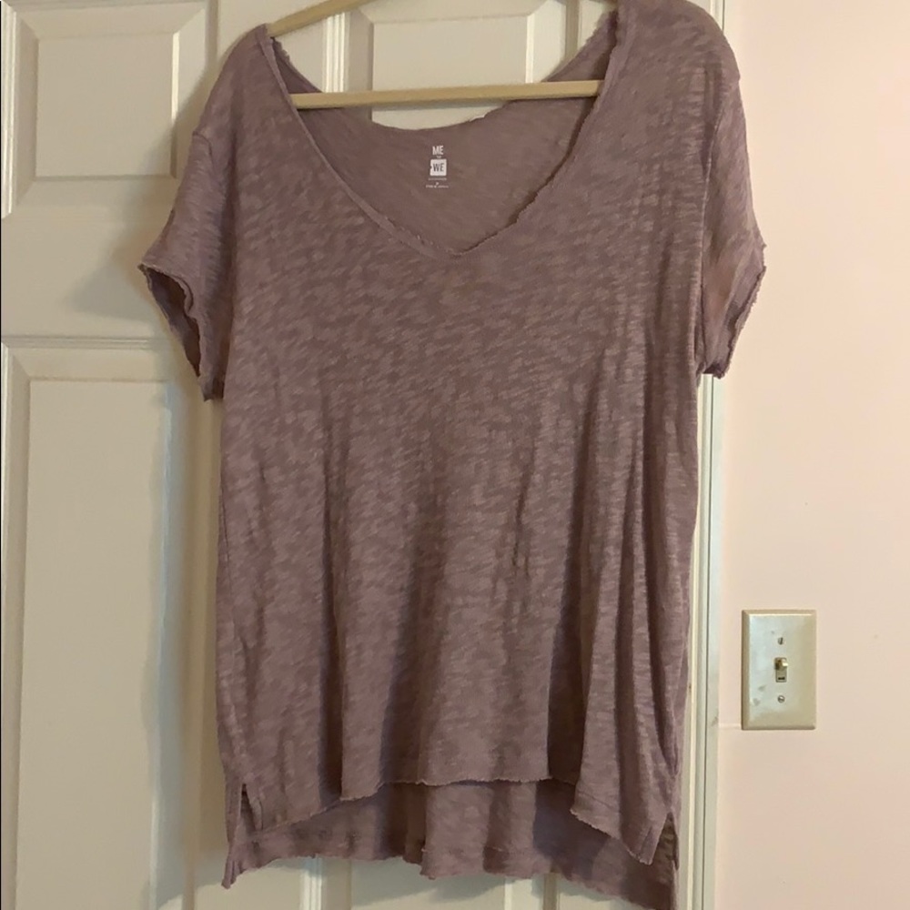 Me to we dusty rose v neck tee
